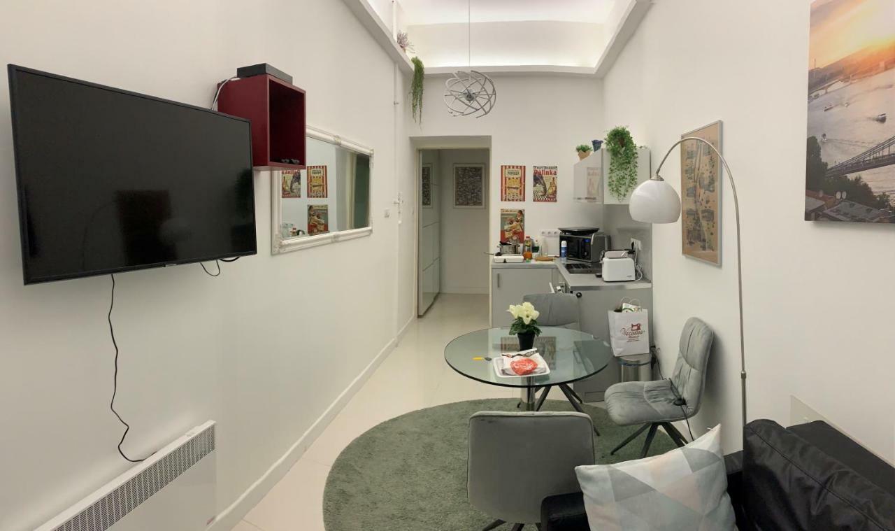 City Corso Apartman Budapest Esterno foto